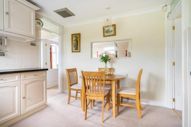 2 bed Semi-Detached Bungalow for sale Image 5