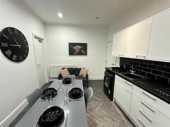 Communal Kitchen Diner