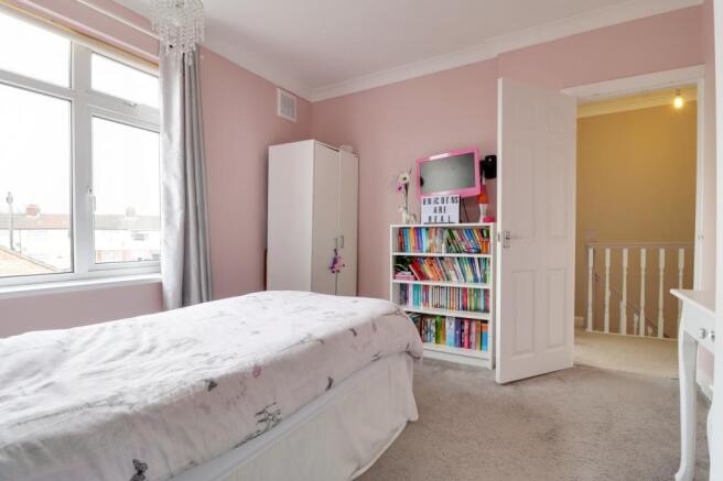Bedroom 2 (double)