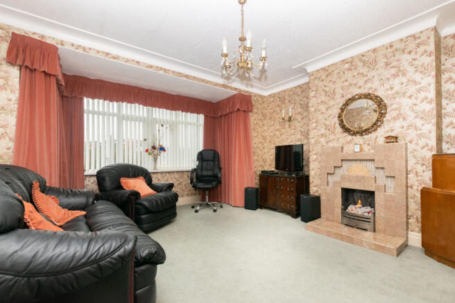 Lounge 1