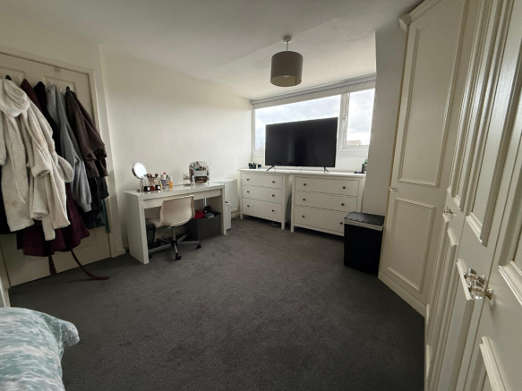 3 bed Detached for sale Image 8