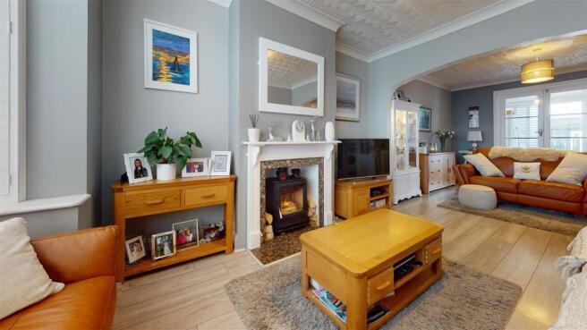 Radipole-Lane-Living-Room.jpg