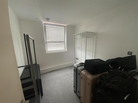 Gunwharf bedroom 2.jpeg