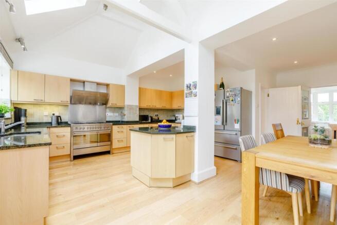 Kitchen.jpg