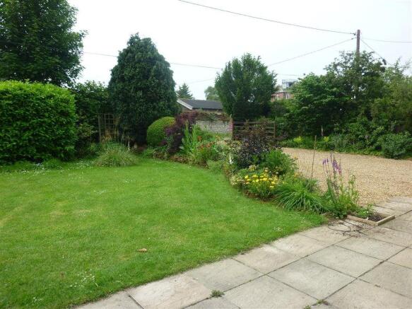 Photo 10