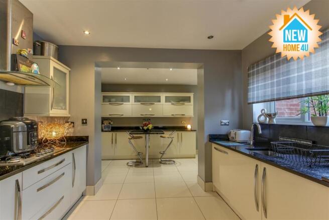 KITCHEN: