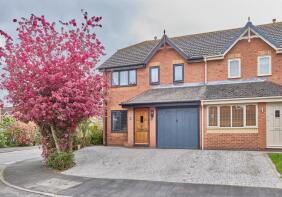 1, Sisley Way, Hinckley LE10 0GJ