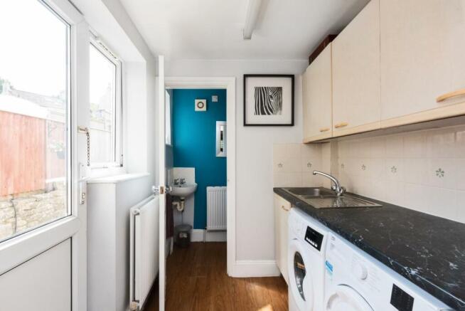 8 Lymore Avenue, Bath BA2 1BA-12.jpg