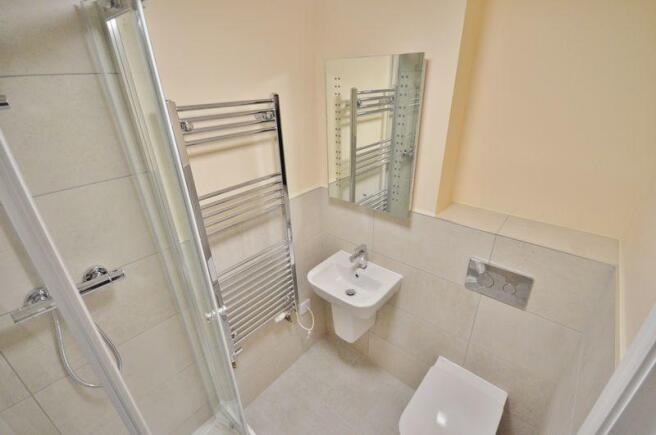 En-Suite Showe...