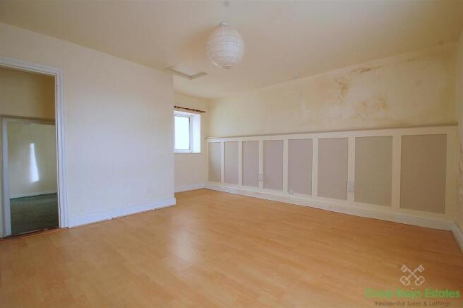 Bedroom 1 B.JPG
