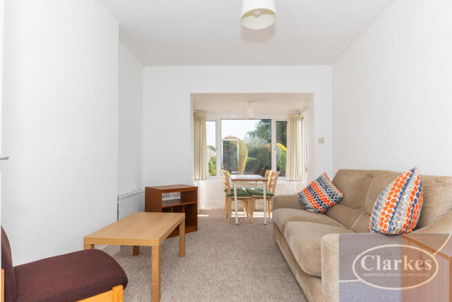 FC057_94 PINE RD_024