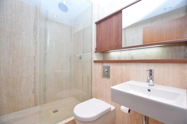 2 bed Apartment to rent Image 8
