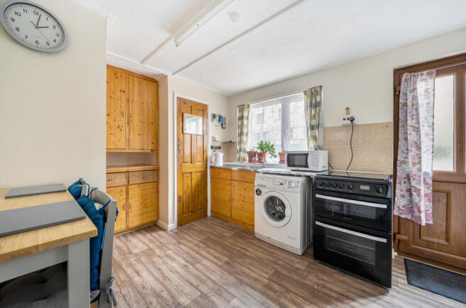 1328181-8-6880fc9...