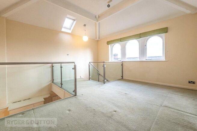 1 bed House for sale Image 6