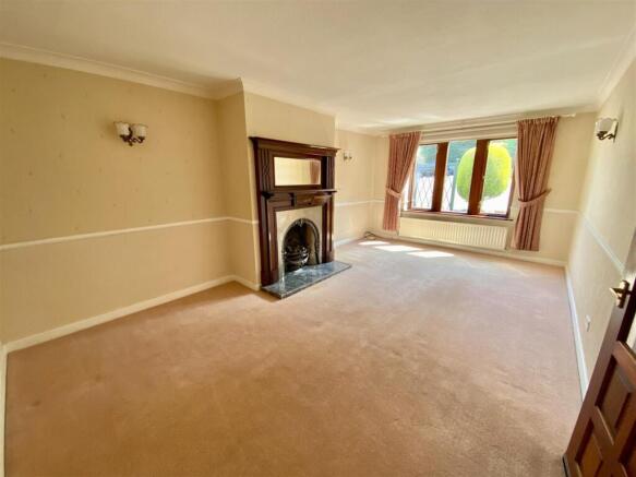 Bramleys Estate Agents - Hopton Lane - Mirfield (2