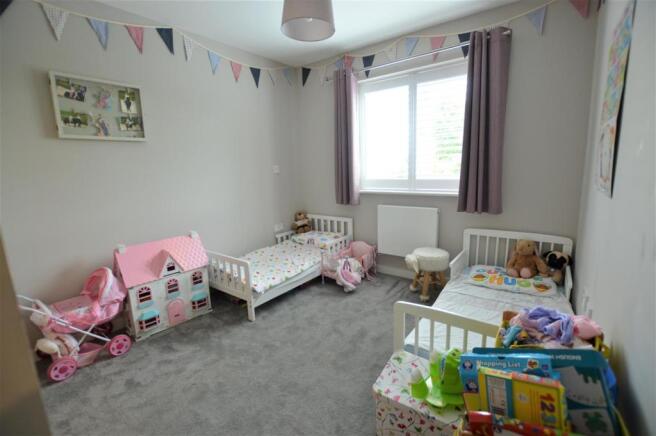BEDROOM 4