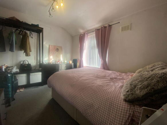 3 bed Semi-Detached for sale Image 10