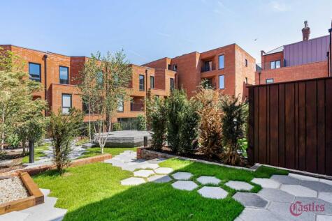 20 Dixon House, N8