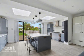 21, Woodvale Avenue, South Norwood, London SE25 4AD