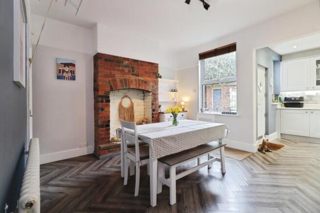 4 bed Terraced for sale Image 7