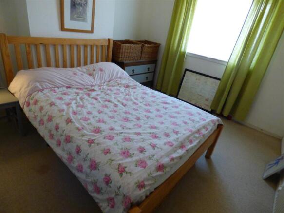 BEDROOM 2