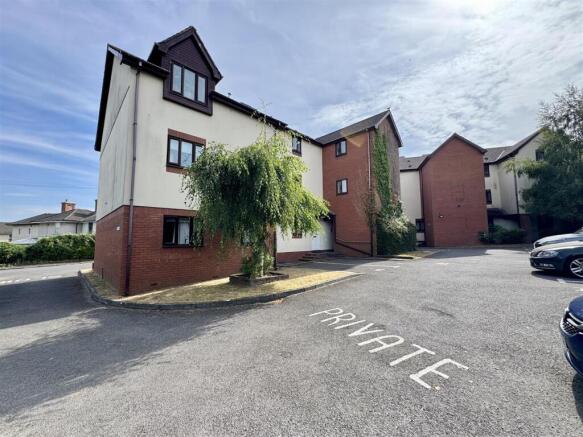 MEADS COURT
