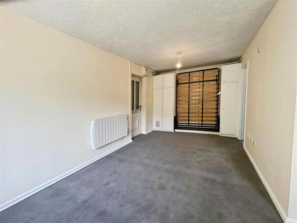Living Area / Bedroom