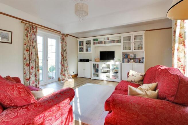 Sitting Room.jpg