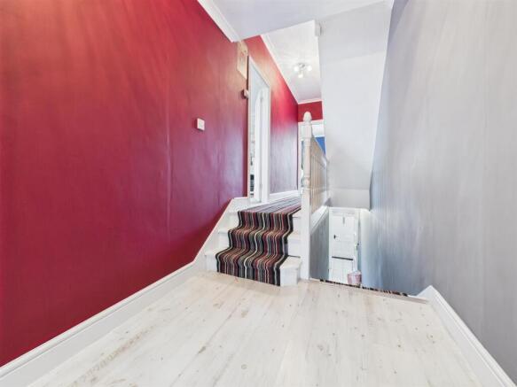 5 bed Terraced for sale Image 11