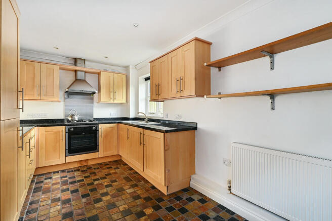 6 forge mews tn31...