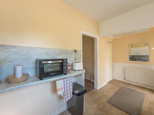 2 bed Town House for sale Image 4