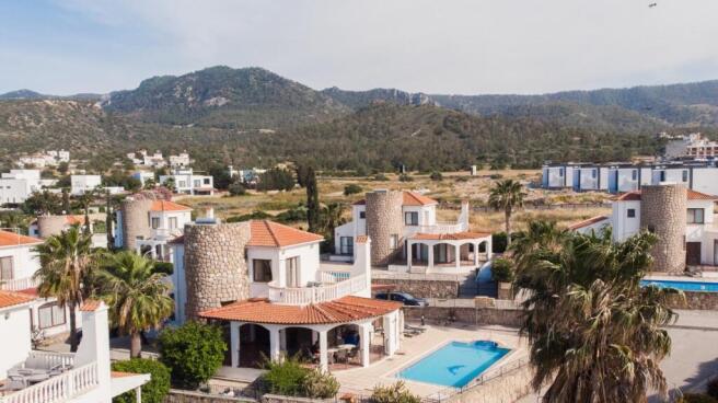 3-Bedroom Villa with Private Pool 100 m from the Sea in Bahceli Image 90 3