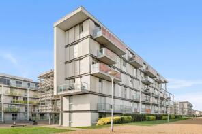 Flat 12, Fyfe House, Chadwell Lane, Hornsey, London N8 7RZ