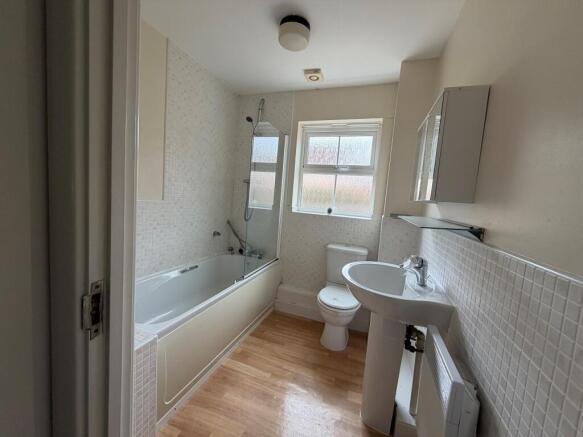 2 bed Flat for sale Image 9