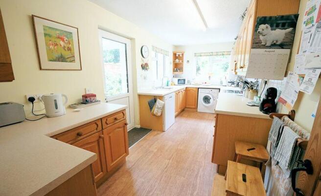 Dual aspect kitchen