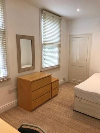 4 bed Terraced for sale Image 6