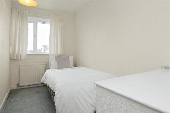 3 bed Semi-Detached for sale Image 10