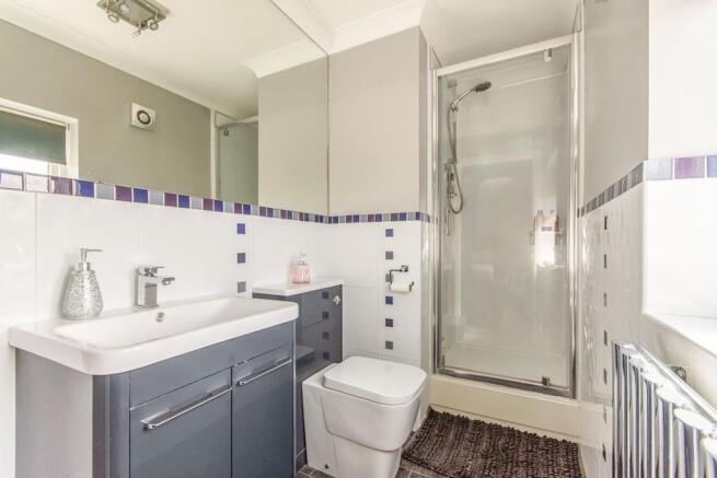 Family Bathroom / WC