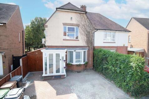 Mannock Road, Wellingborough, NN8