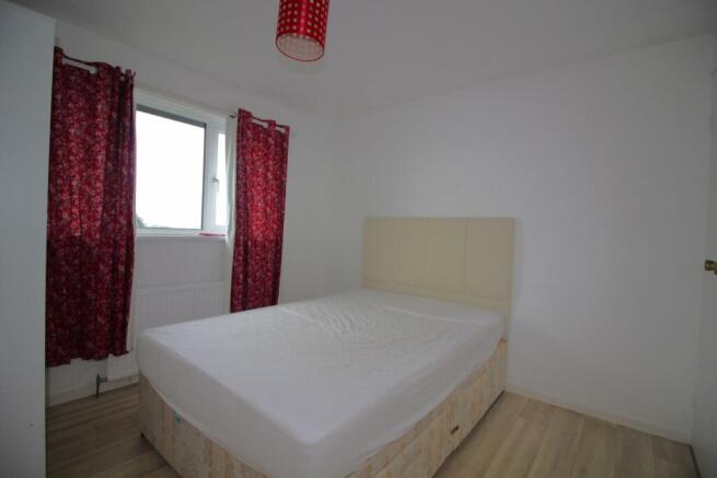 Bed 1.jpg