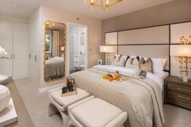 5 bed Detached for sale Image 7