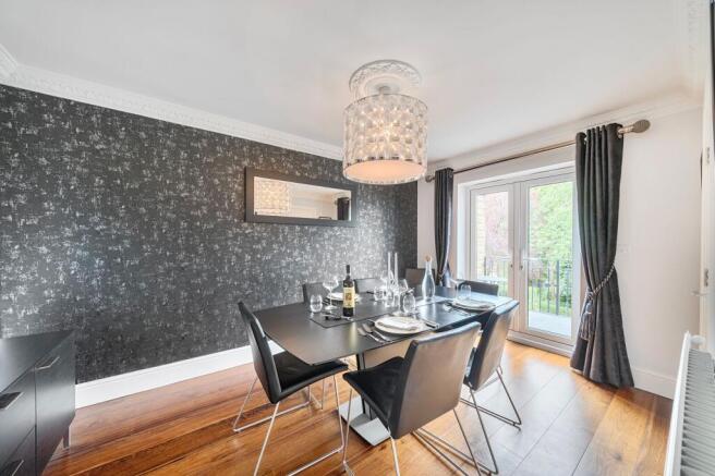 4 bed Semi-Detached for sale Image 10