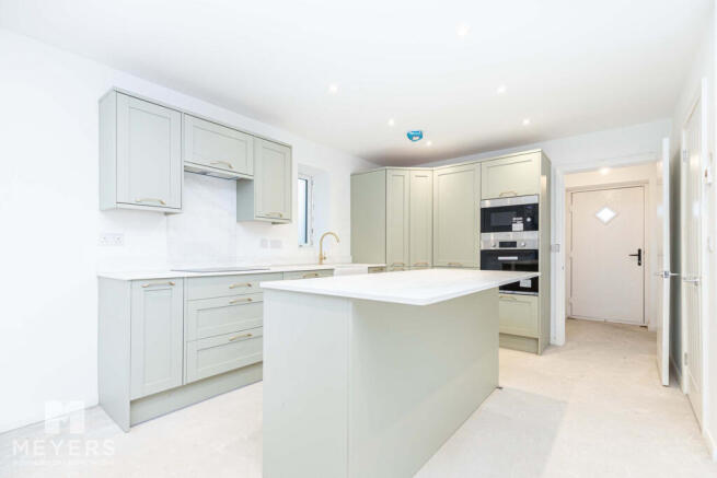 Old Priory Road, Bournemouth, BH6 3 photo 4