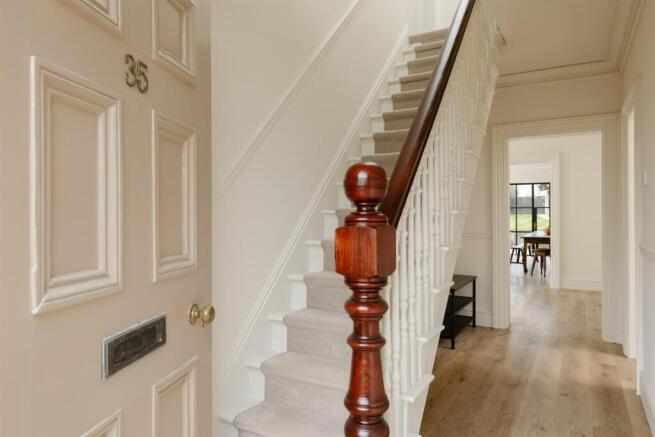 3 bed Detached for sale Image 9