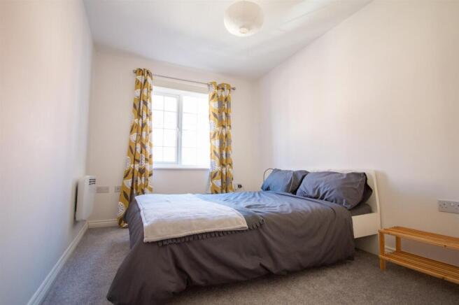 2 bed Apartment to rent Image 5