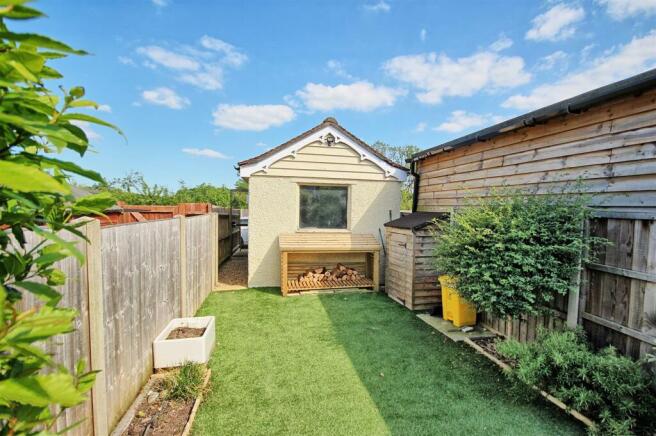 LOWER GARDEN