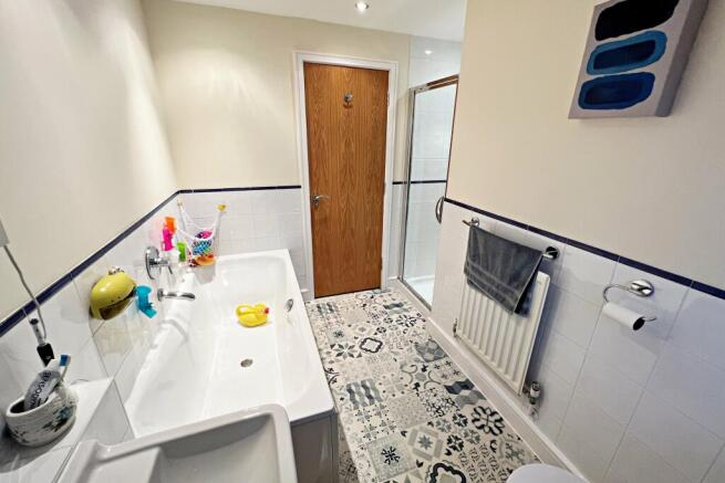 Bathroom (2)