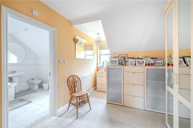 2 bed Penthouse for sale Image 12