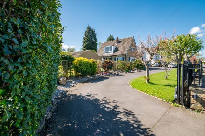 4 bed Detached for sale Image 6