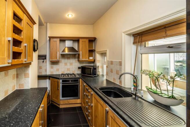3 bed House for sale Image 8